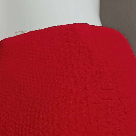 Bardot Junior red textured skirt size 10 - Picture 5 of 6